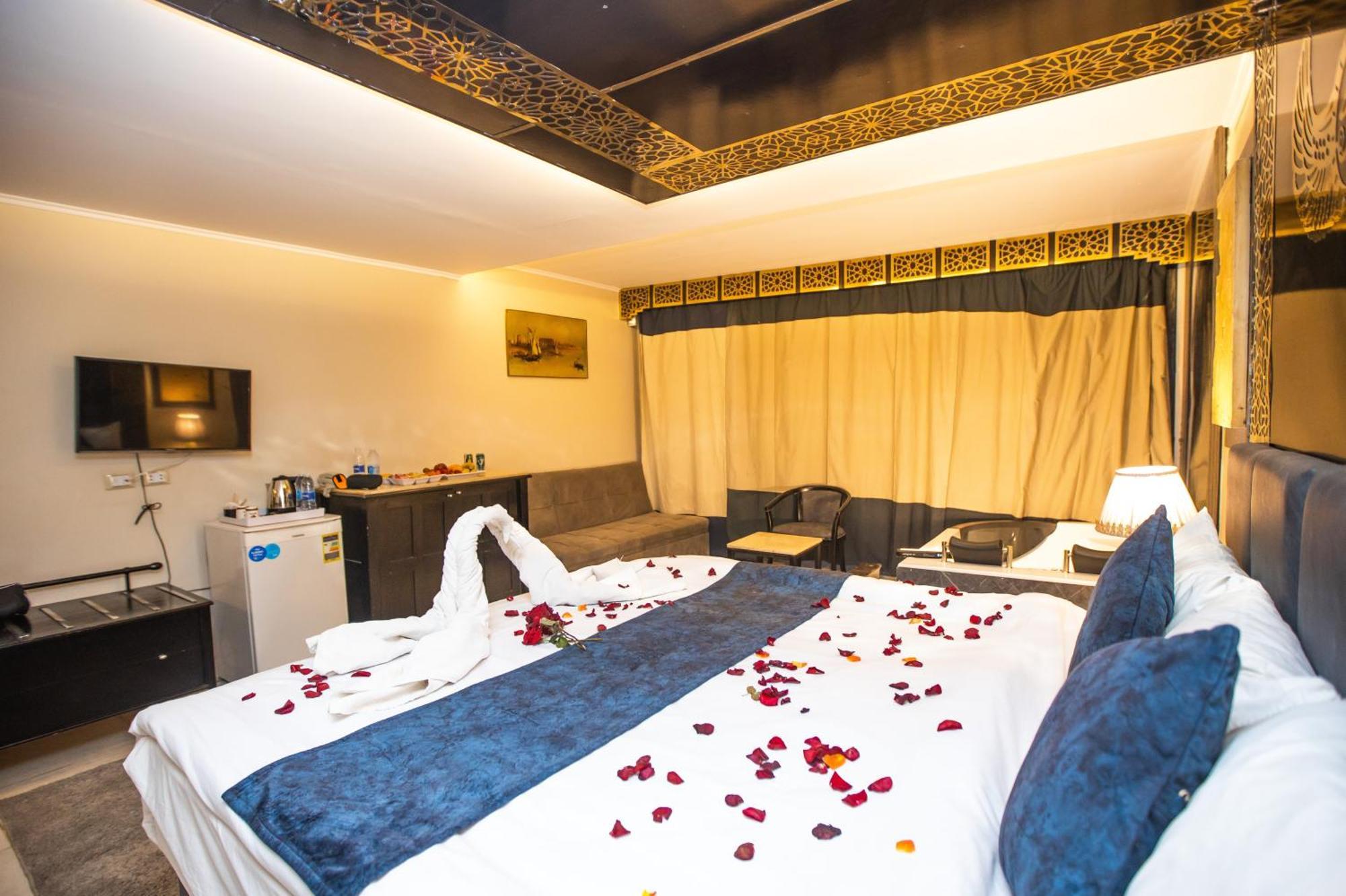 Comfort Giza Top Hotel Cairo Exterior photo